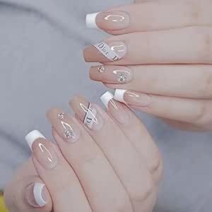 Dior   PRESS ON NAILS THAT SAY DIOR